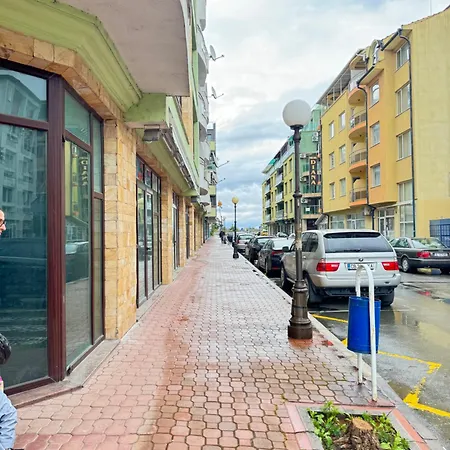 Apartament Stan U Moru